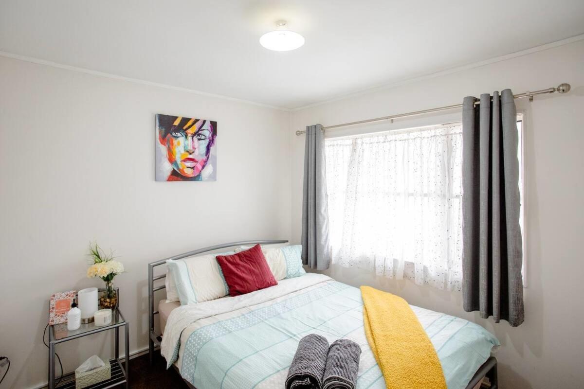 Budget Friendly Rooms Near The Airport Окленд Экстерьер фото